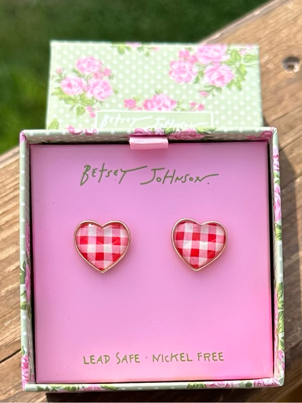 Betsey Johnson Backyard Gingham Heart Stud Earrings - Picture 5 of 6